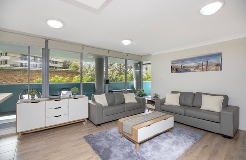 Forster Apartment | Spacious. Coastal. Fresh.