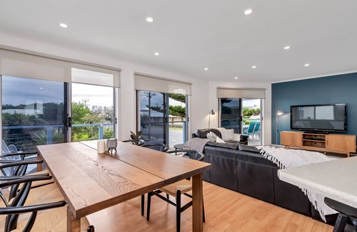 Port Elliot House | Spacious & Family Friendly Home | Only three doors down from The Esplanade
