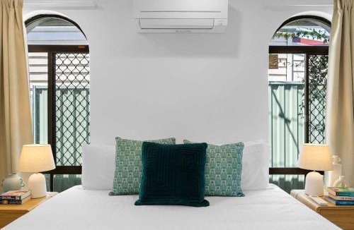 West Leederville House | Spacious Family Getaway in West Leederville