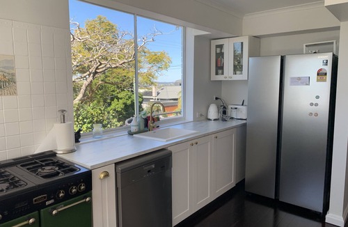 Clayfield House | Spacious Family Home in Ascot