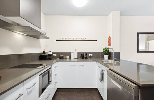 East Perth Apartment | Spacious Holiday Apartment on Hay St CBD