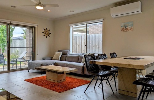 Curlewis House | Spacious home near Bellarine Peninsula Trail