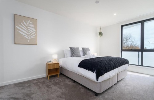 Griffith Apartment | Spacious Inner South Home near Manuka and Kingston - Hosted by Canstay