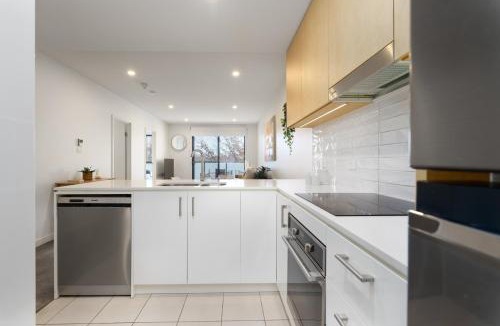 Griffith Apartment | Spacious Inner South Home near Manuka and Kingston - Hosted by Canstay