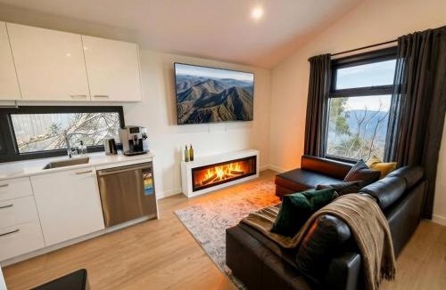 Mount Buller House | Spacious Mount Buller Chalet Sleeps 12
