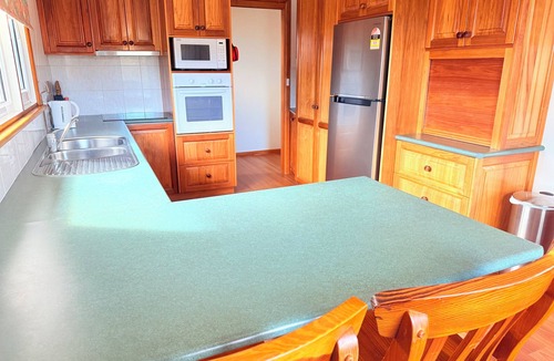 Lenah Valley House | Spacious, Sunny House with View of Mt. Wellington