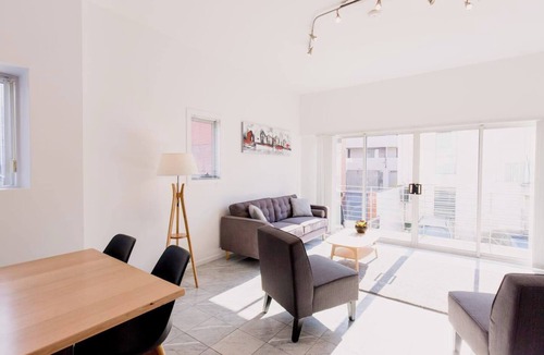 Hobart Central Business District House | Spacious Townhouse Comfort in Hobarts Heart