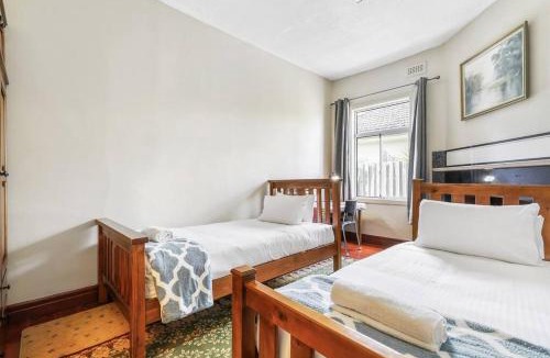 Coburg House | Spacious Urban Delight in Coburg