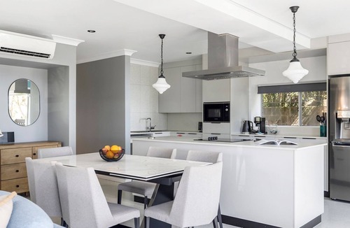 Soldiers Point Apartment | Spacious Woodlands Water Front Soldiers Point- Ground Floor Apartment