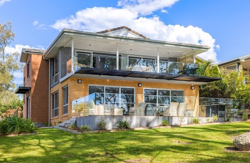 Soldiers Point Apartment | Spacious Woodlands Water Front Soldiers Point- Ground Floor Apartment
