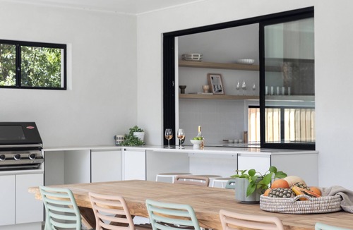 Werri Beach House | Special-till Sept 18* Uma on Werri, Gerringong - Heated pool/spa, beachfront,lux