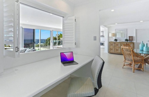 Sunrise Beach House | Spectacular Beachside Living, Sunrise Beach
