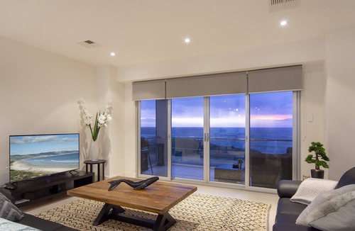 Aldinga Beach House | Spectacular Esplanade 4BR Contemporary with Views
