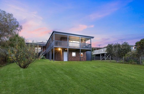Rosebud House | Spectacular peninsula & bay views