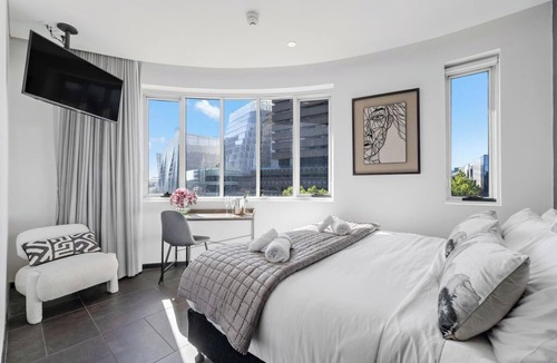 Chippendale Hotel | Spice On Broadway