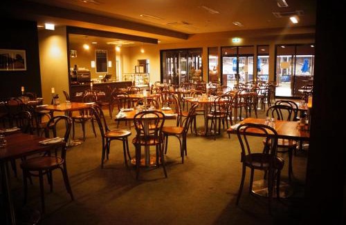 Derby Hotel | Spinifex Hotel