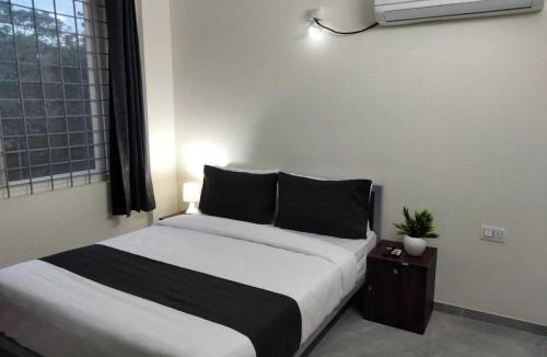 Narasapura Hotel | SPOT ON Bhyrava Comforts