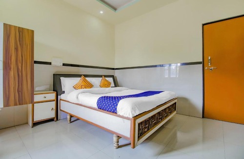 Kolhapur Hotel | SPOT ON Indirasagar Executive