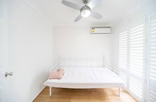 Springfield House | Springfield 4BR Air Conditioned with BBQ and Patio