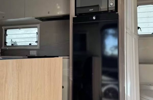 Werribee House | Star Crafter - home on wheels Cozy private studio with all the amenities