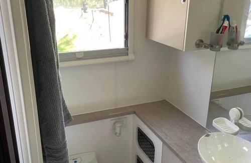 Werribee House | Star Crafter - home on wheels Cozy private studio with all the amenities