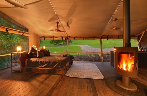 West Woombye Cabin | Stary Nights Luxury Camping