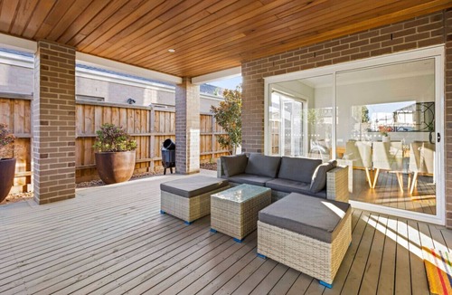 Point Cook House | StayAU Contemporary 5BRM Families Home Point Cook