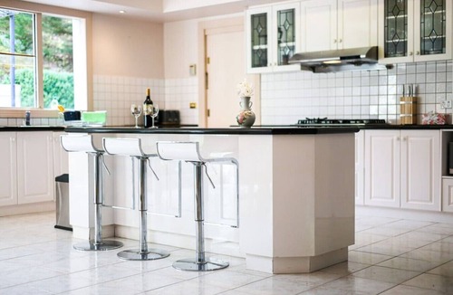 Warrandyte Villa | StayAU Expansive 6BR Villa Scenic Warrandyte