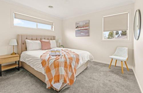 Point Cook House | StayAU Modern Sanctuary Mins from the Ct & Airport