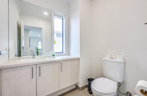 Mount Duneed House | StayAU Park-side Retreat 10min Geelong Quiet Area