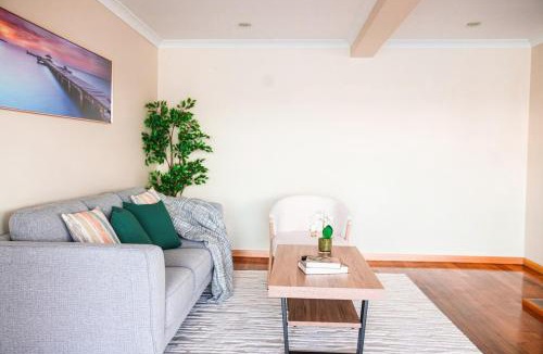 Beauty Point House | StayAU Riverfront Paradise Pet-friendly Tasmania