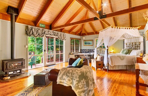Mount Dandenong Cabin | StayAU Windsong Cottage Idyllic Getaway Dandenong