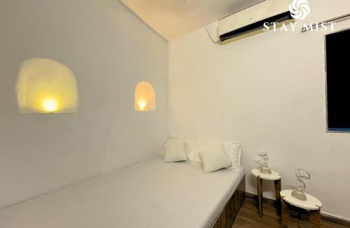 Chendhare Villa | StayMist - Casa Ibiza
