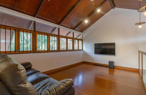 Vythiri Villa | StayVista's Mountain Rain - 3BHK Mountain-View Villa with Bathtub