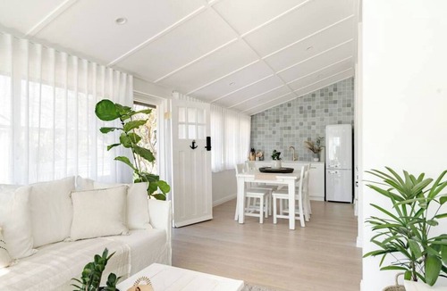 Huskisson House | Steamers Bungalow