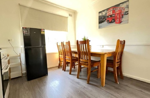 Norlane House | Steps from Train &Beach 2 Mins2 Spirit of Tasmania