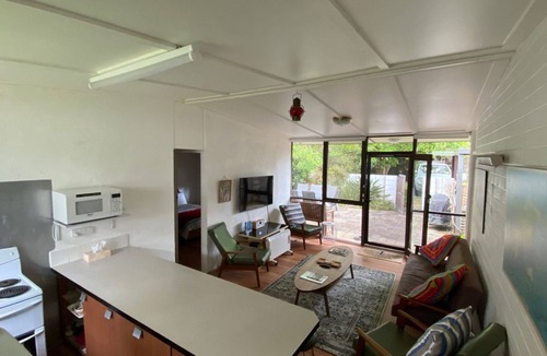 Silverleaves Apartment | Steps to Sand in Silverleaves