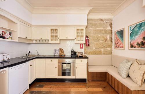 Manly Apartment | Steps to the Sand - Iconic Heritage Estate Manly