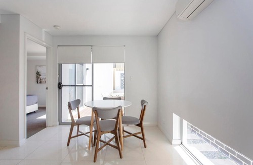 Yokine Apartment | Stirling Apartment 1- Modern Central Apartment