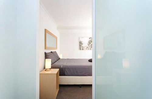 Yokine Apartment | Stirling Apartment 1- Modern Central Apartment