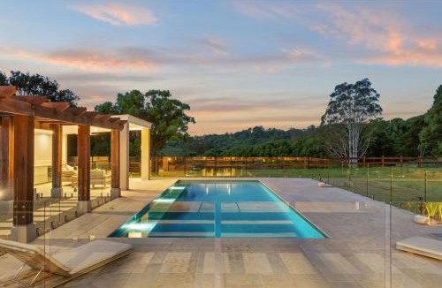 Possum Creek House | Stonehaven Luxury Estate Pool Sauna Gym Firepit