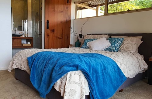 Olinda Bed & Breakfast | Stonehaven Views Spectacular Luxury Suite