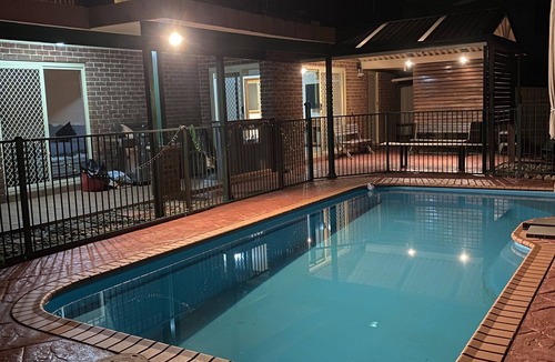Flinders House | Stones throw away from several beaches, Shellcove Marina, Shellharbour village,