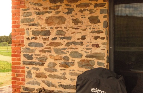 Strathalbyn Cottage | Stoney Creek Cottage Luxury Bed and Breakfast. Pet friendly