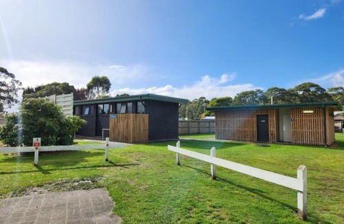 Strahan Resort | Strahan Beach Tourist Park