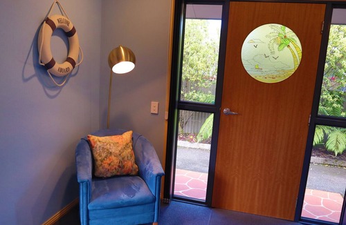 Strahan Apartment | Strahan Bungalows