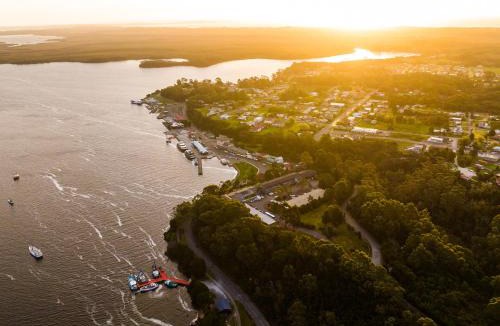 Strahan Hotel | Strahan Village