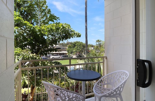 Emu Park Apartment | STUDIO 10 ENDEAVOUR INN
