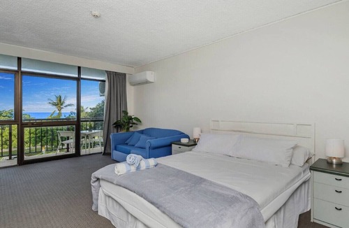 North Ward House | Studio 211-seaside Serenity: Your Perfect Retreat