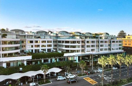 Bondi Beach Apartment | Studio 304 Bondi Beach with Ocean Views